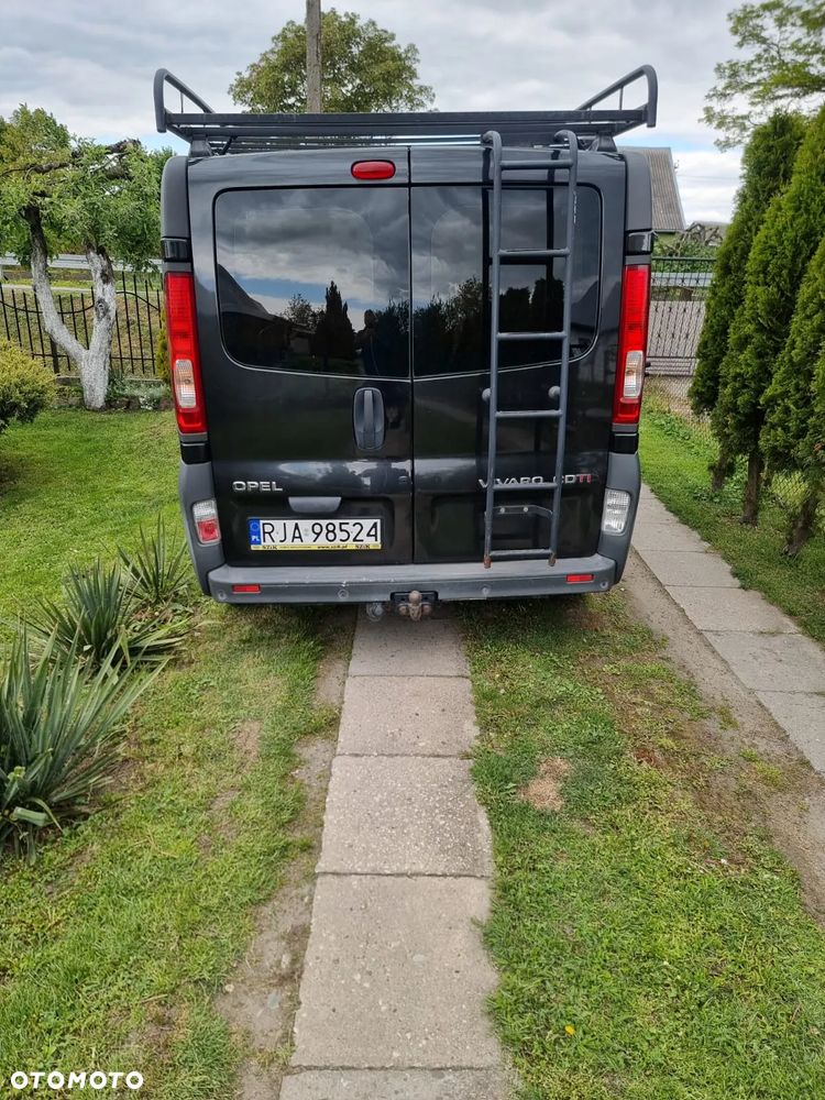 Opel Vivaro - 8