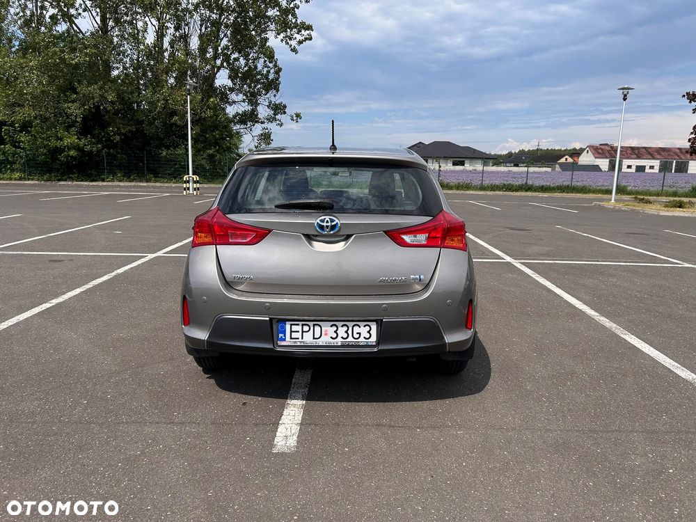 Toyota Auris - 4