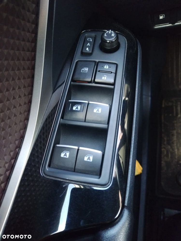 Toyota C-HR 1.2 T Prestige - 26