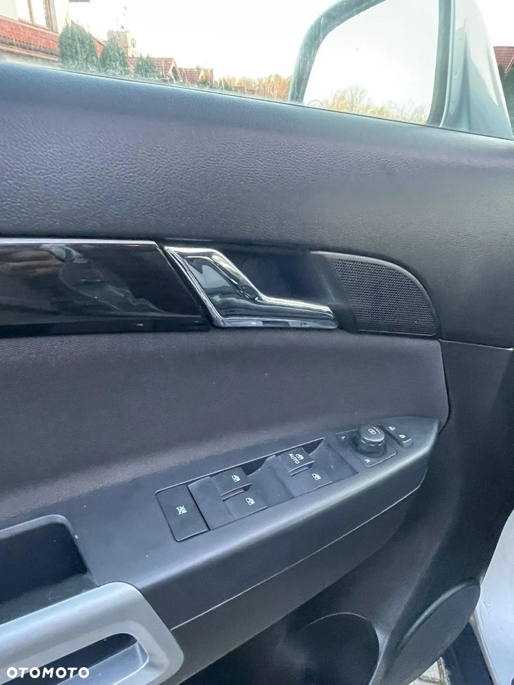 Chevrolet Captiva - 37