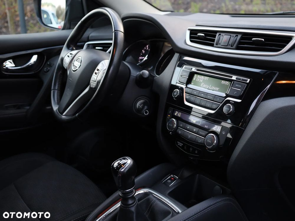 Nissan Qashqai 1.2 DIG-T Acenta EU6 - 18