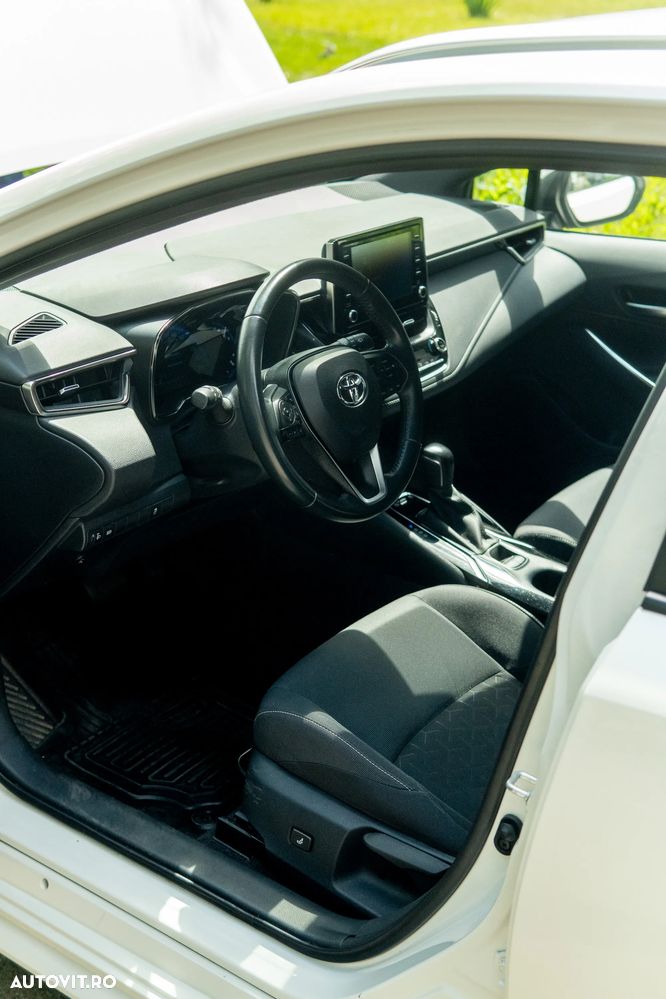 Toyota Corolla - 4
