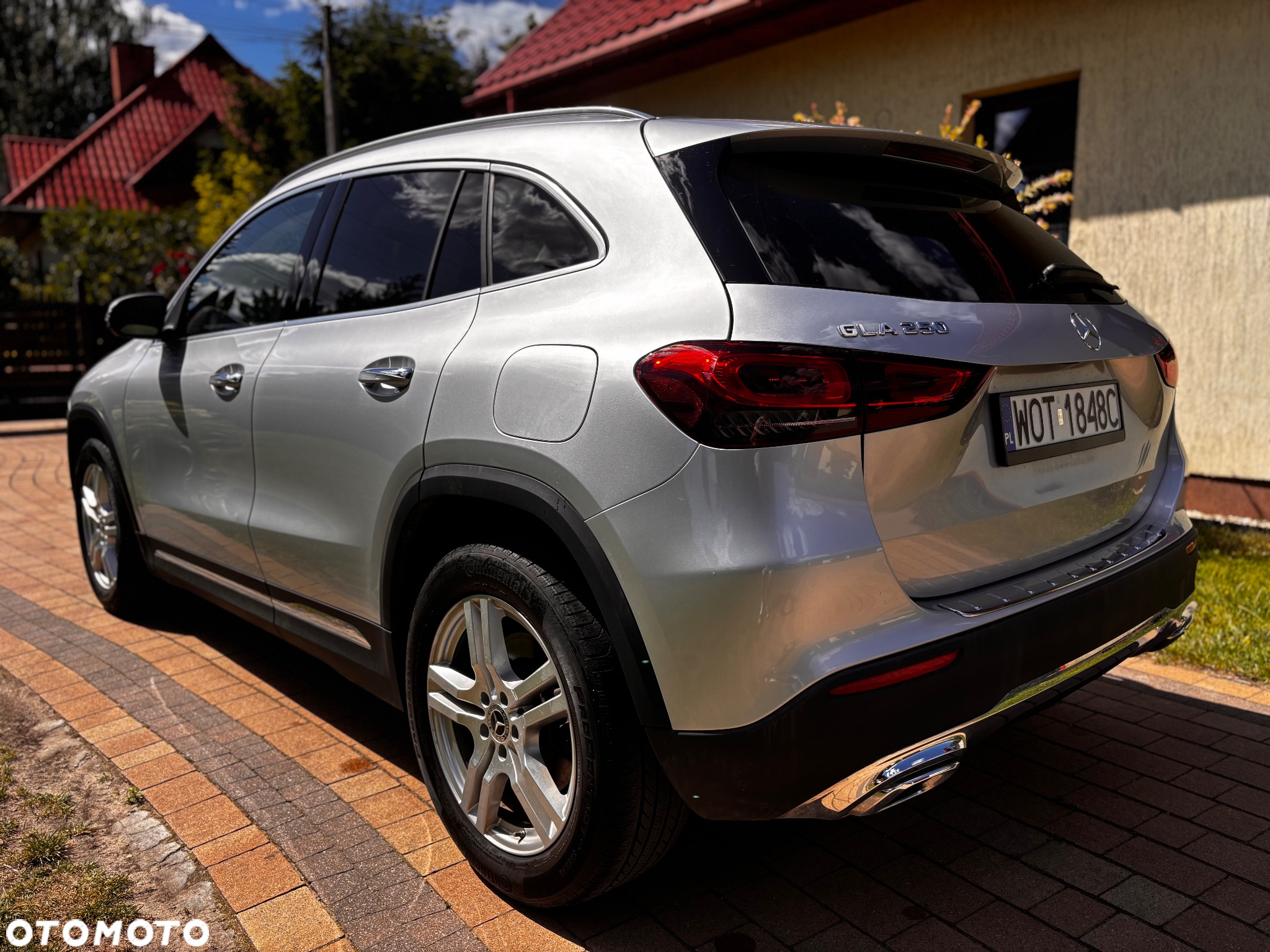 Mercedes-Benz GLA 250 8G-DCT - 3