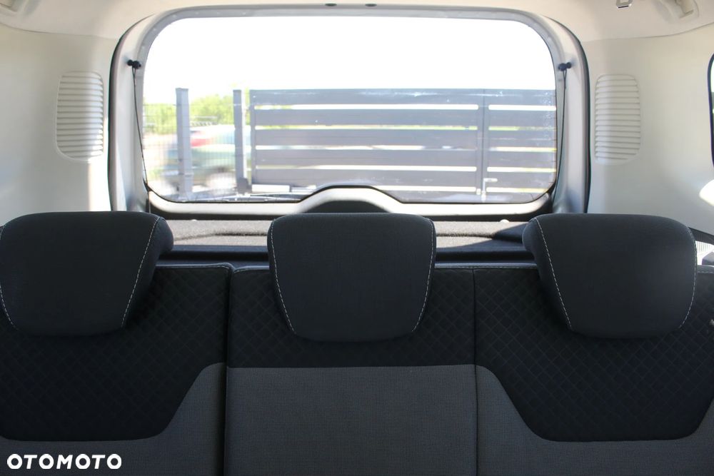 Ford Tourneo Courier 1.0 EcoBoost S&S Titanium - 27