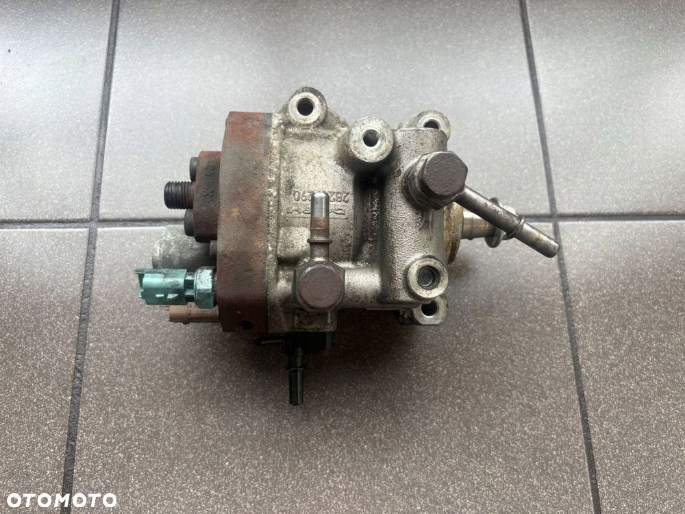 POMPA WTRYSKOWA 1.5 DCI RENAULT DACIA NISSAN 167003608R H8201121521 - 2