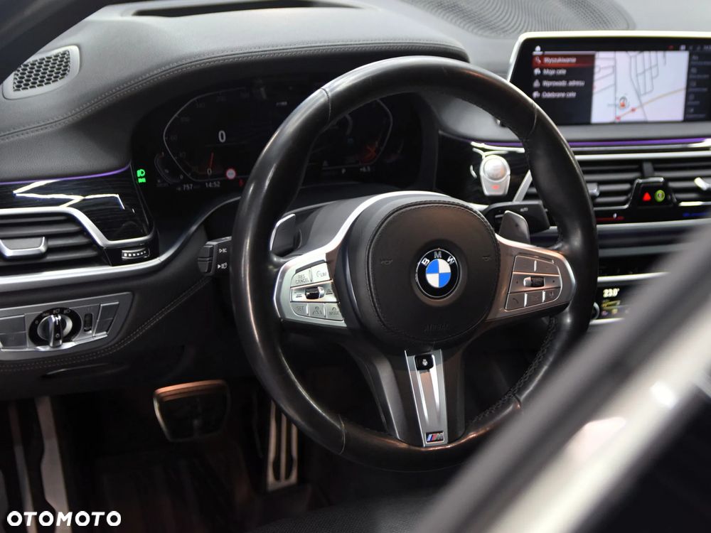 BMW Seria 7 730d xDrive sport - 12