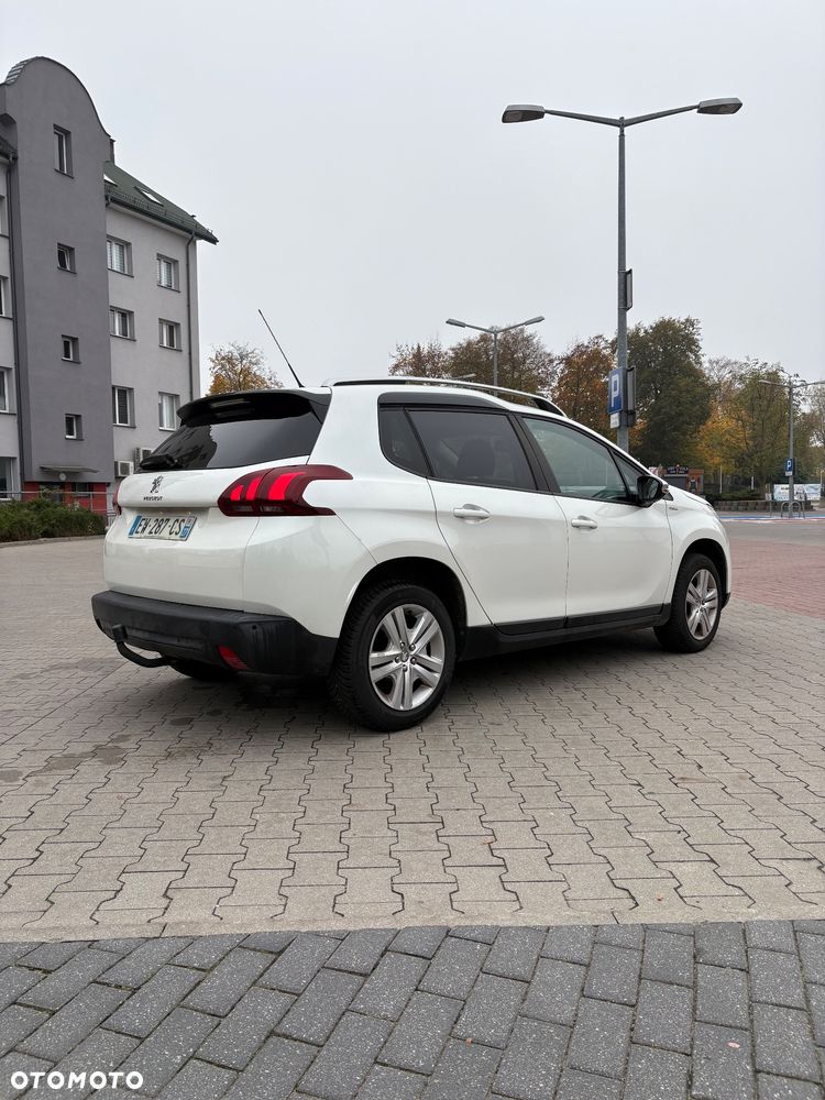 Peugeot 2008 1.2 Pure Tech Style - 14