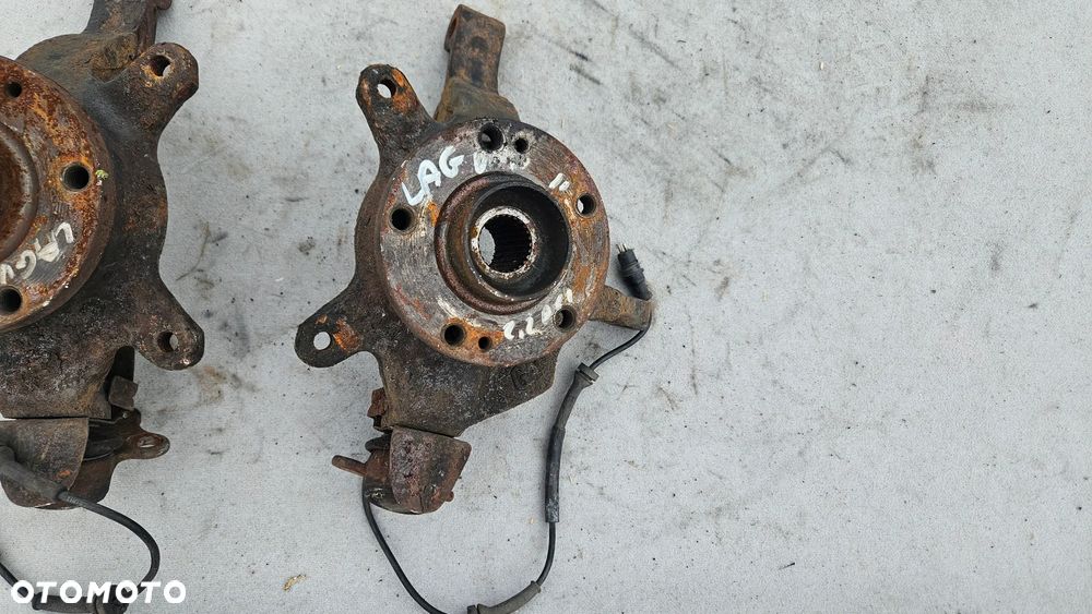 Zwrotnica piasta lewa prawa przód ABS Renault Laguna II 2,2 DCI - 3