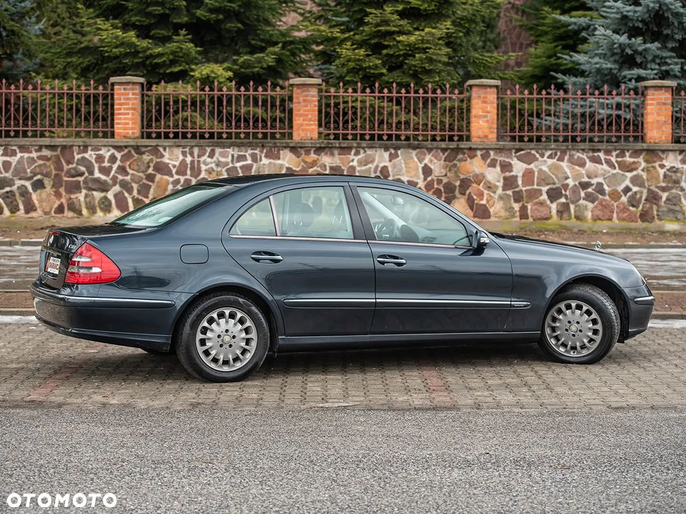 Mercedes-Benz Klasa E 200 CDI Elegance - 8