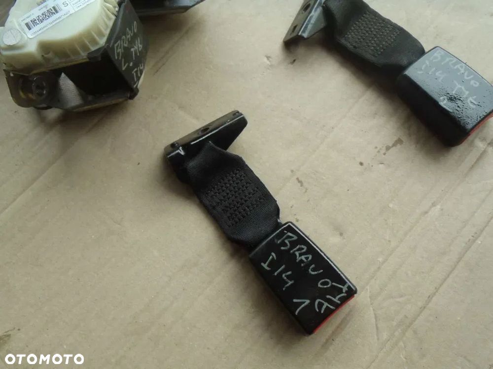 pas pasy zapięcie zapinka pasa tył bravo II - 5