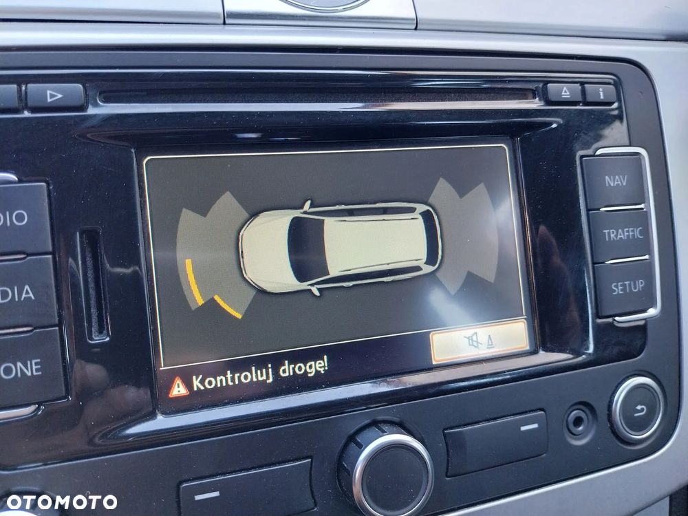 Volkswagen Passat 2.0 TDI DSG BlueMotion Technology Trendline - 13