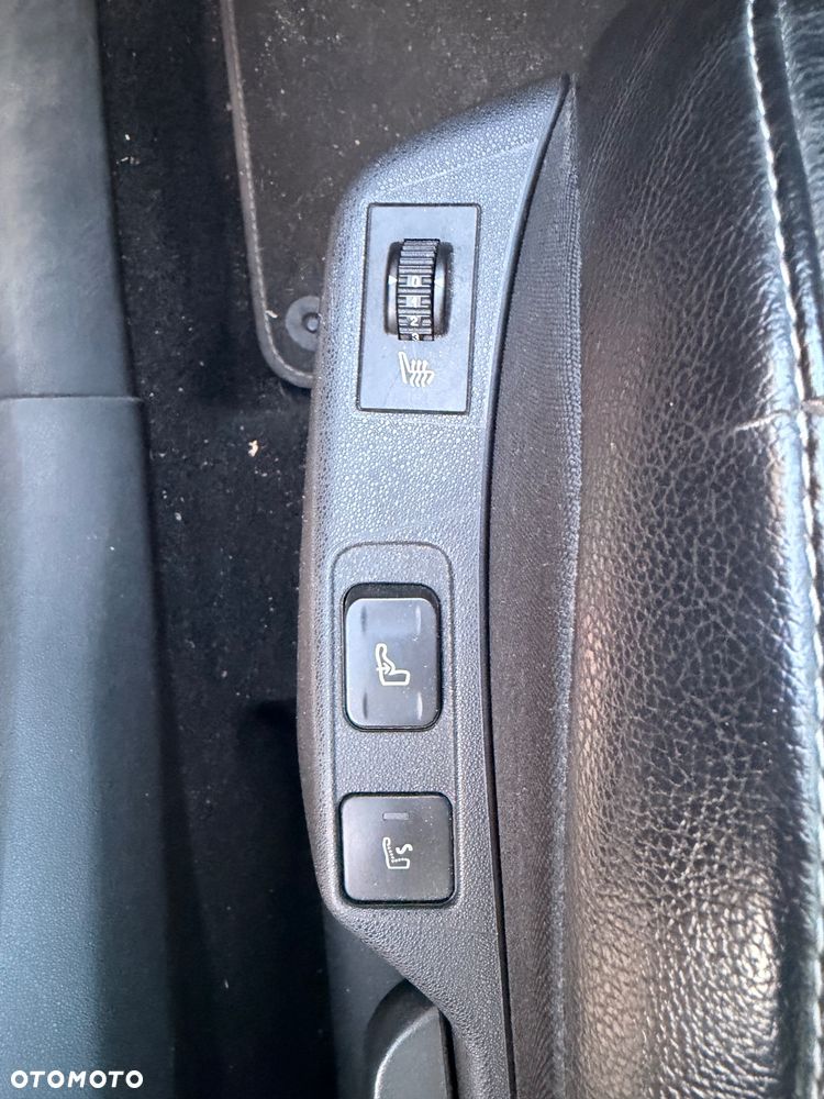 Citroën C4 2.0 HDi Exclusive - 3