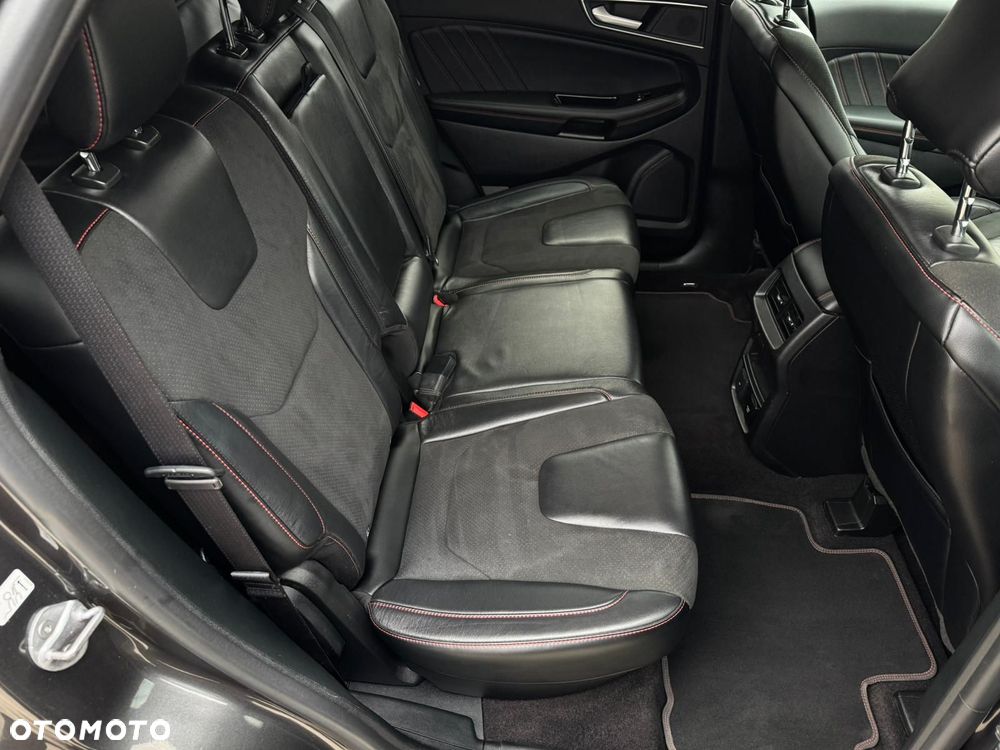 Ford Edge 2.0 EcoBlue Bi-Turbo 4x4 ST-LINE - 31