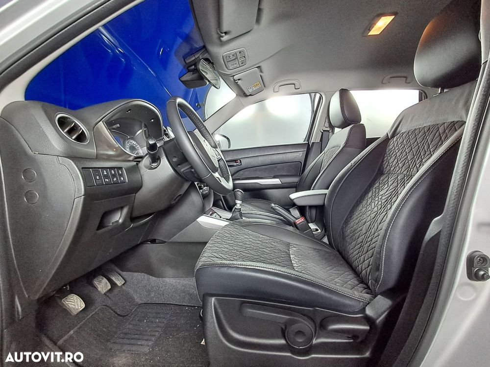 Suzuki Vitara - 11