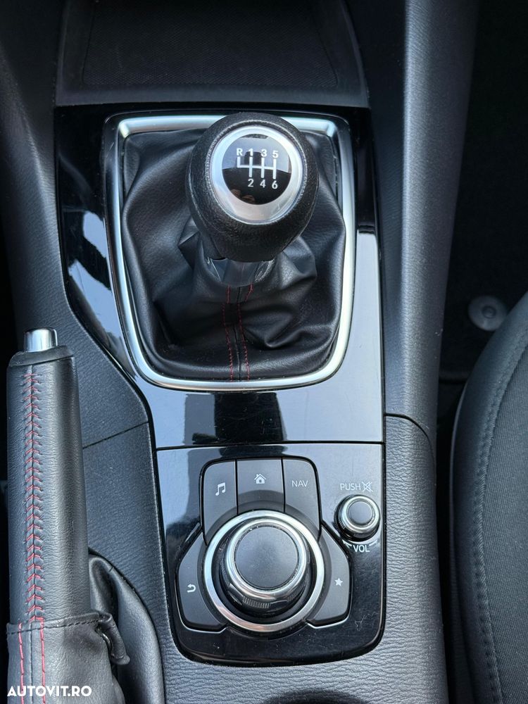 Mazda 3 SKYACTIV-G 120 Exclusive-Line - 34