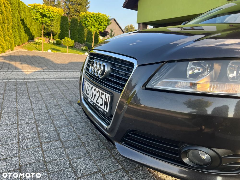 Audi A3 Sportback 1.6 TDI DPF Ambiente - 9