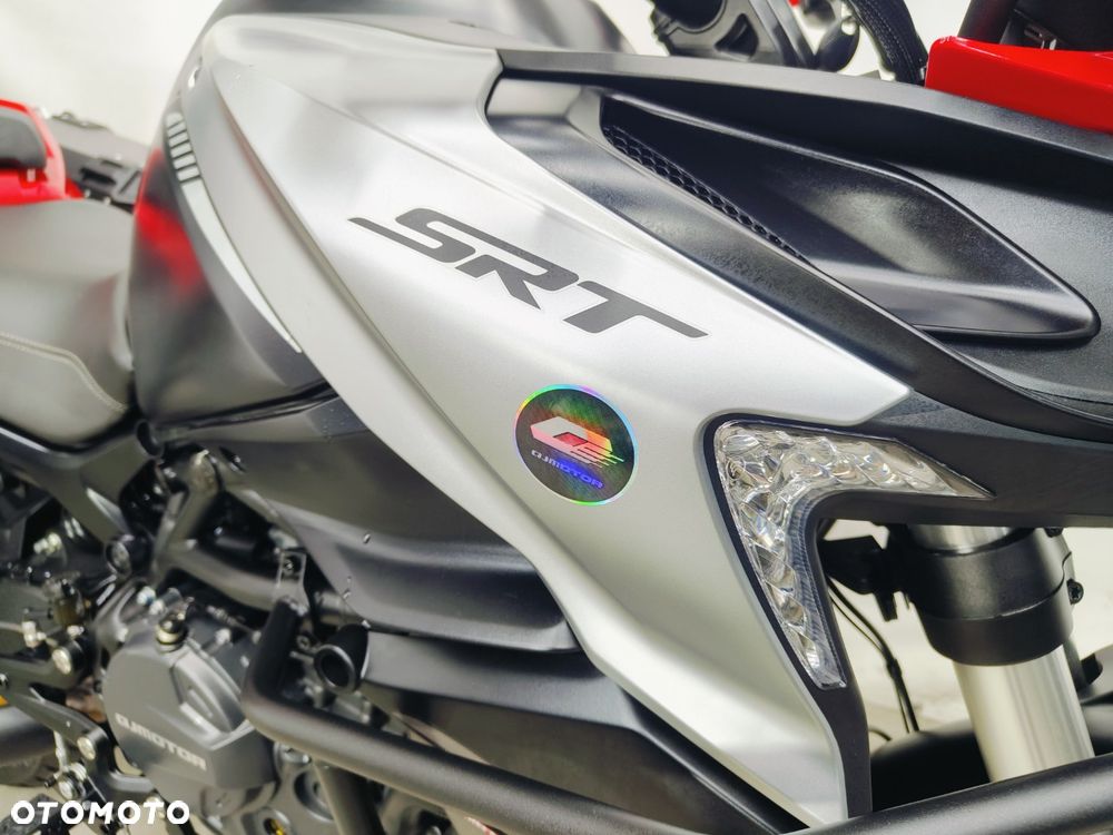 QJMOTOR 900 SX - 6