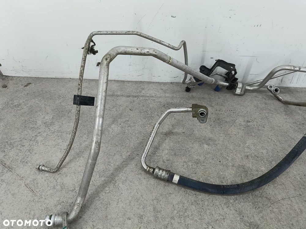 PRZEWODY KLIMATYZACJI TOYOTA COROLLA X E15 88703-02410-A  88707-02040 - 2