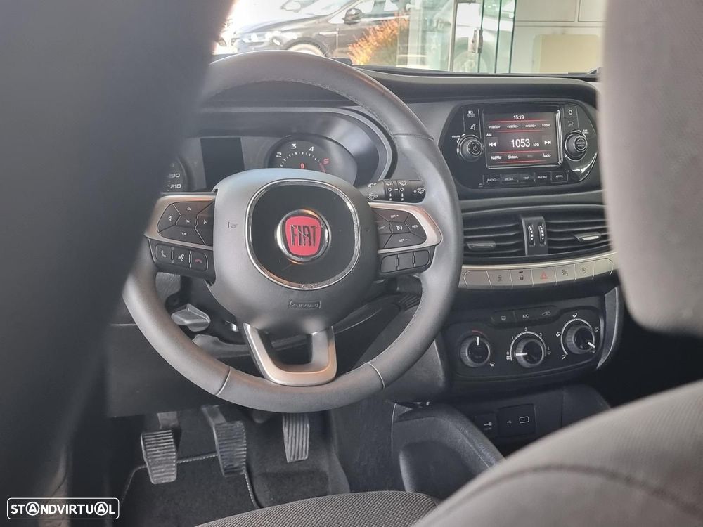 Fiat Tipo Station Wagon 1.3 M-Jet Street — fotografia 30