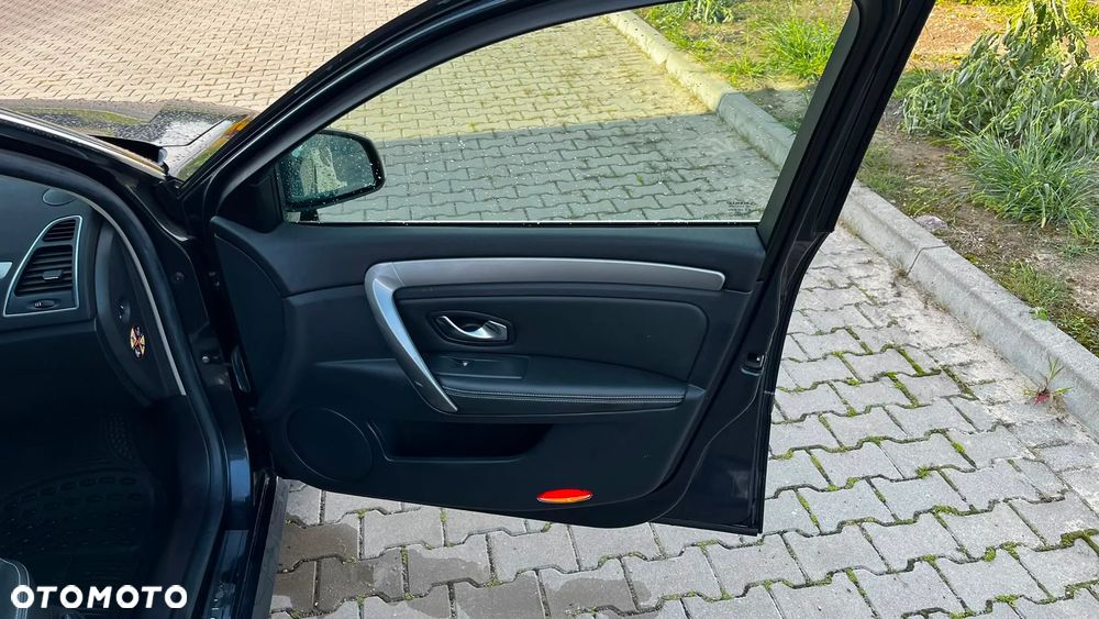 Renault Laguna 2.0 DCi FAP GT - 33