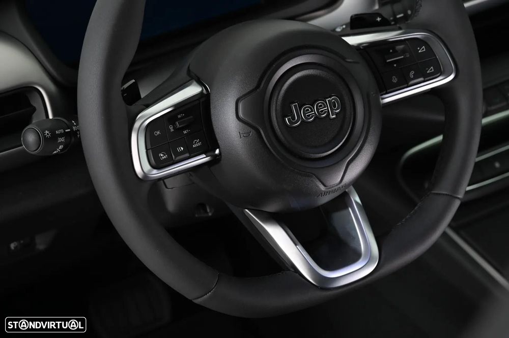 Jeep Avenger 1.2 e-Hybrid Summit DCT - 21