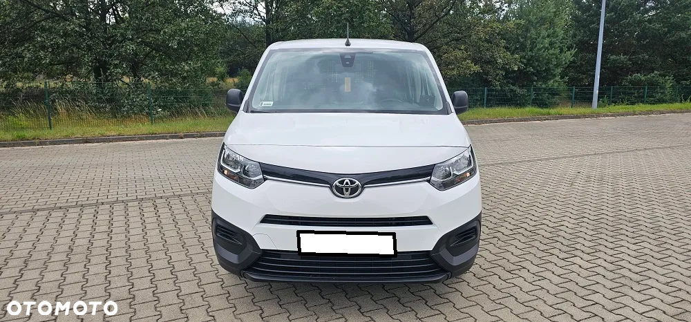 Toyota Proace City 1.5 D-4D Long 2,3t Active (bryg.) - 2