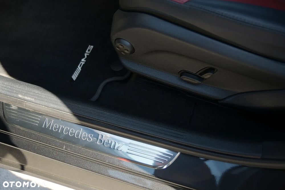 Mercedes-Benz GLC 220 d 4Matic 9G-TRONIC Exclusive - 29