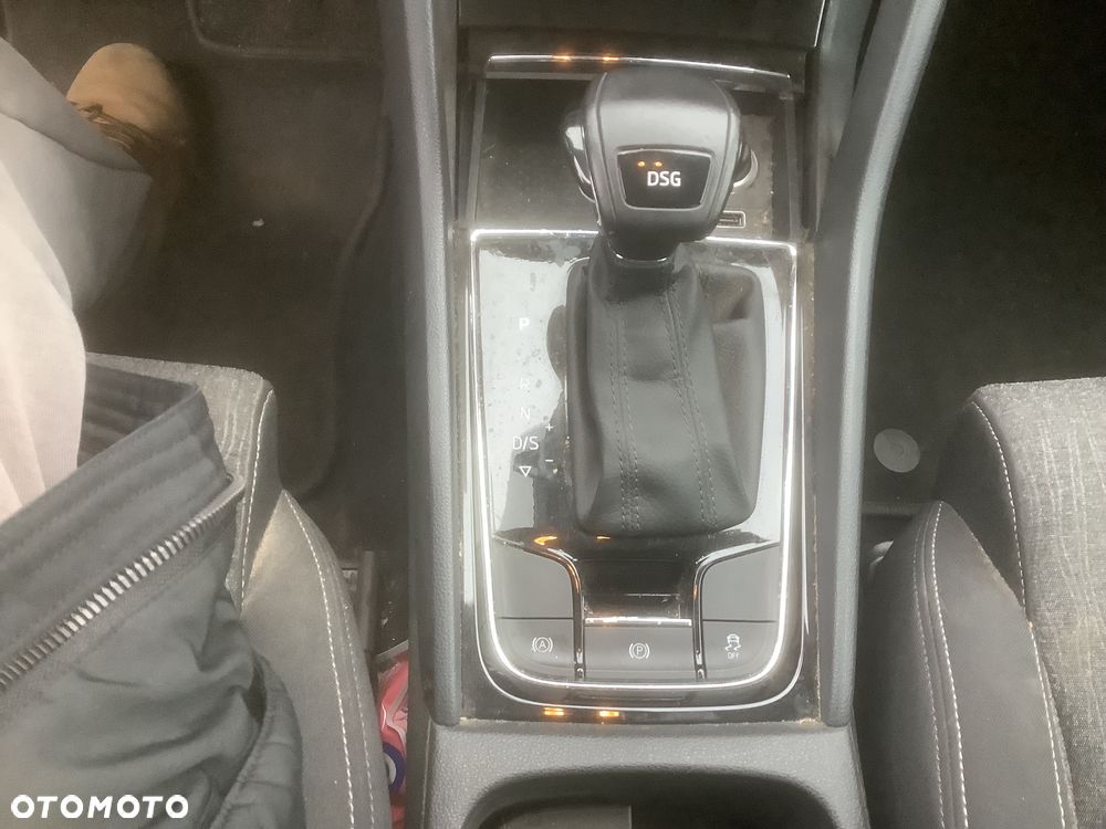 Skoda Karoq 1.6 TDI SCR DSG Ambition - 9