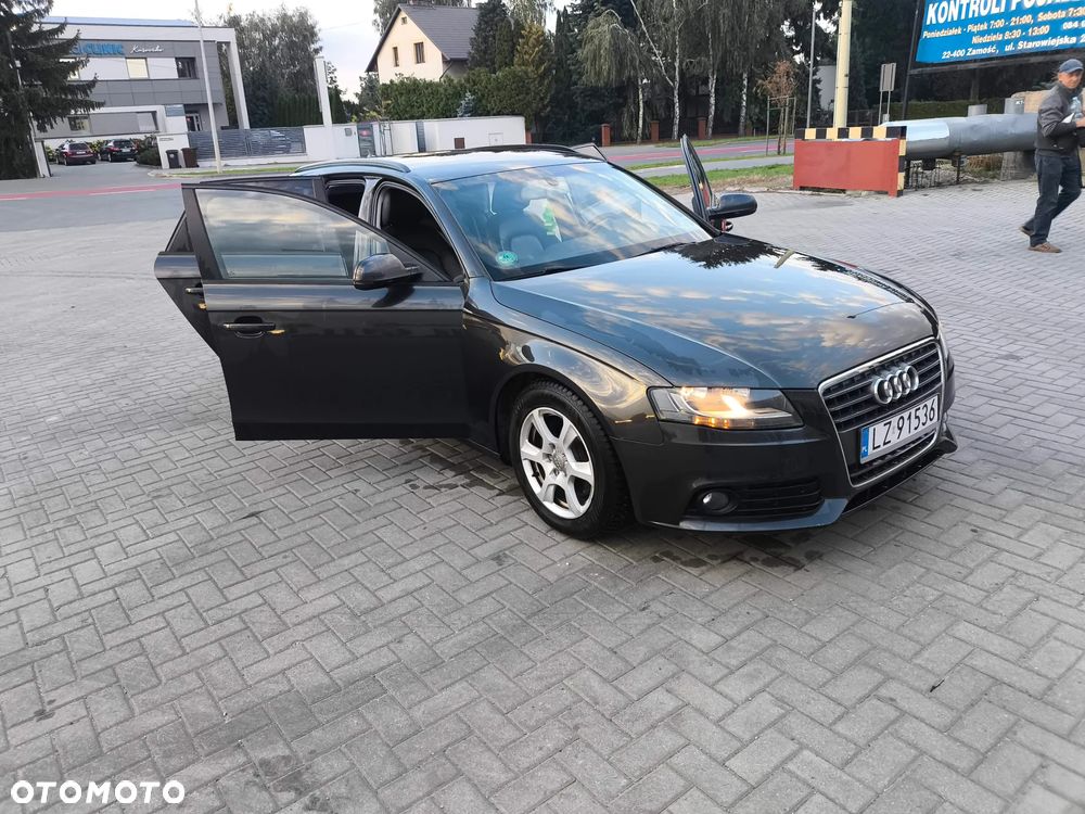 Audi A4 Avant - 16