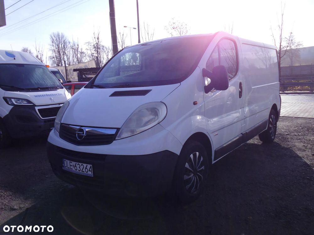 Opel vivaro - 8