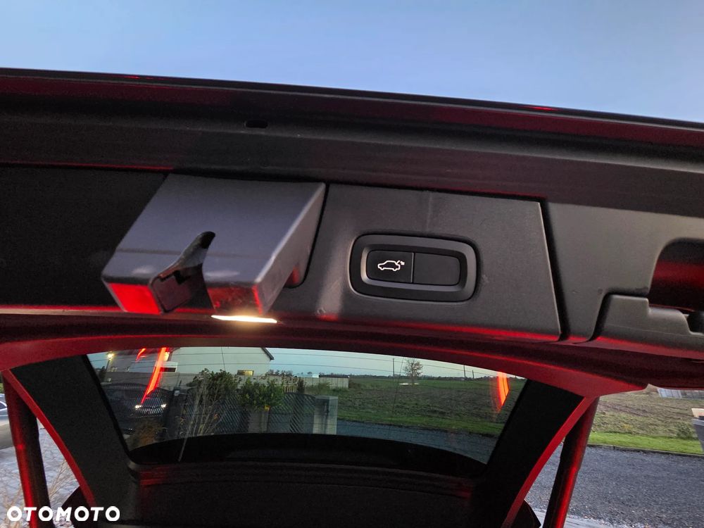 Volvo V90 Cross Country D5 AWD - 35