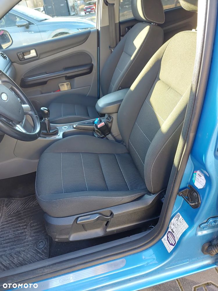 Ford Focus 1.6 16V Titanium - 7