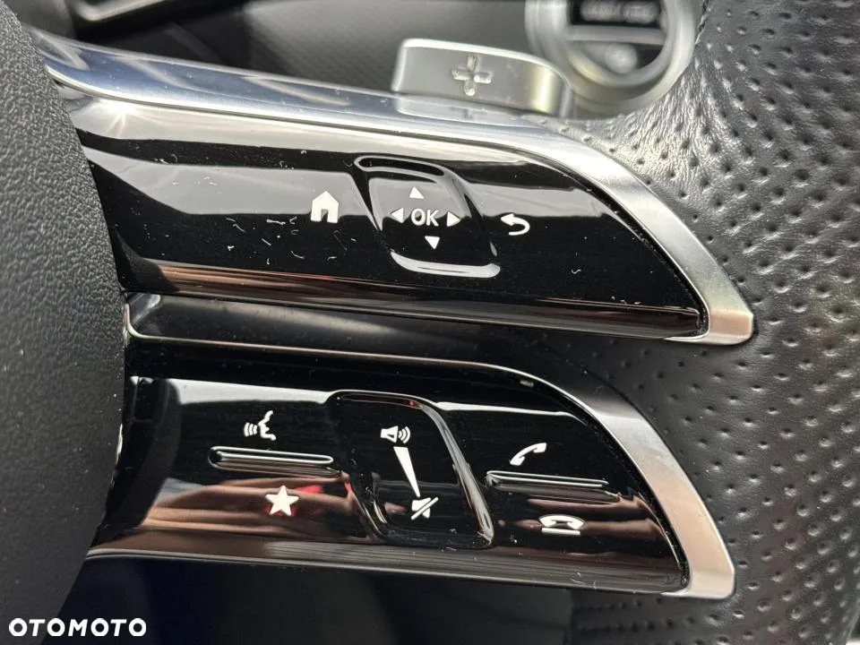 Mercedes-Benz Klasa C 300 4MATIC 9G-TRONIC - 16
