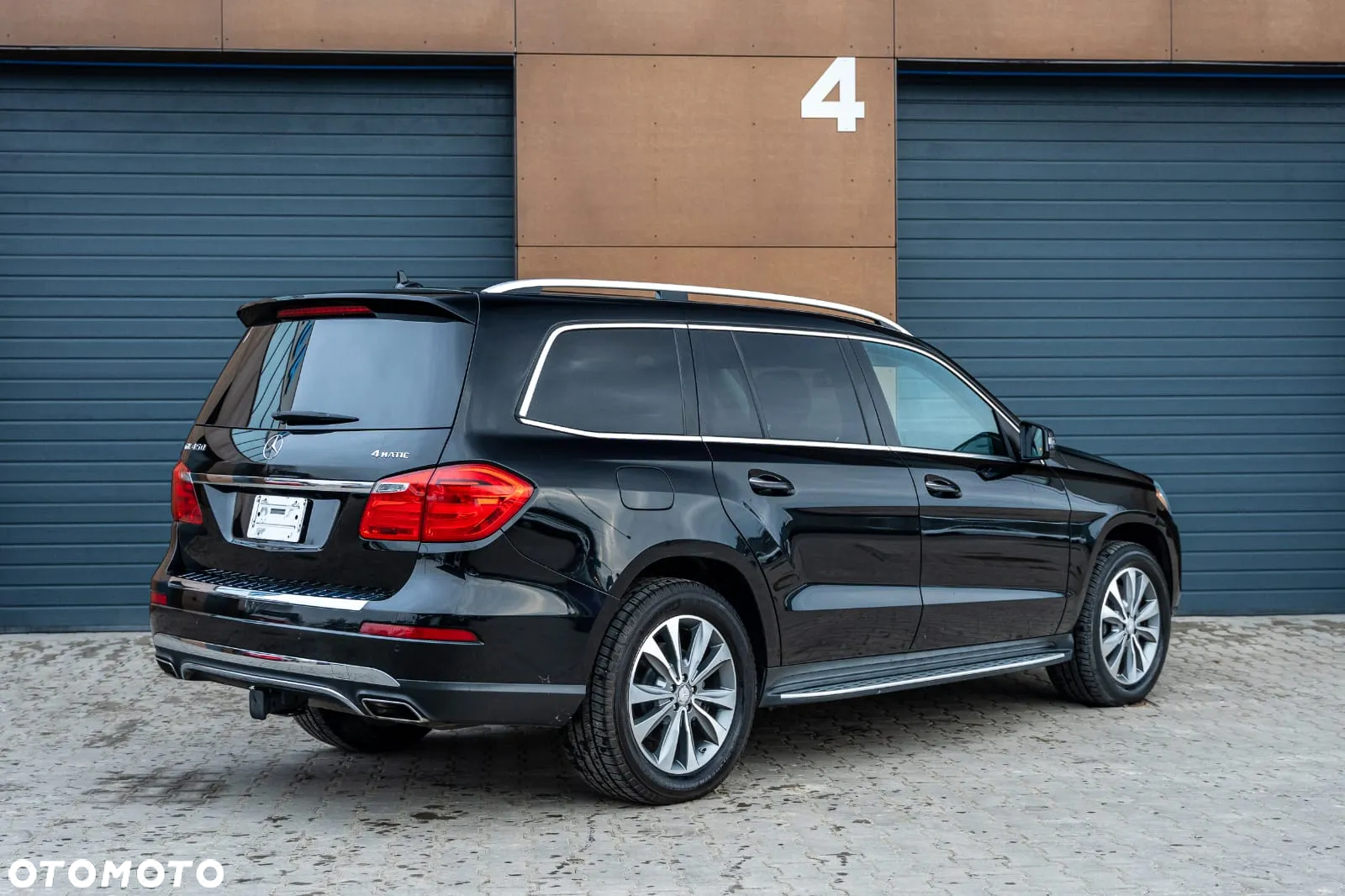 Mercedes-Benz GL - 17