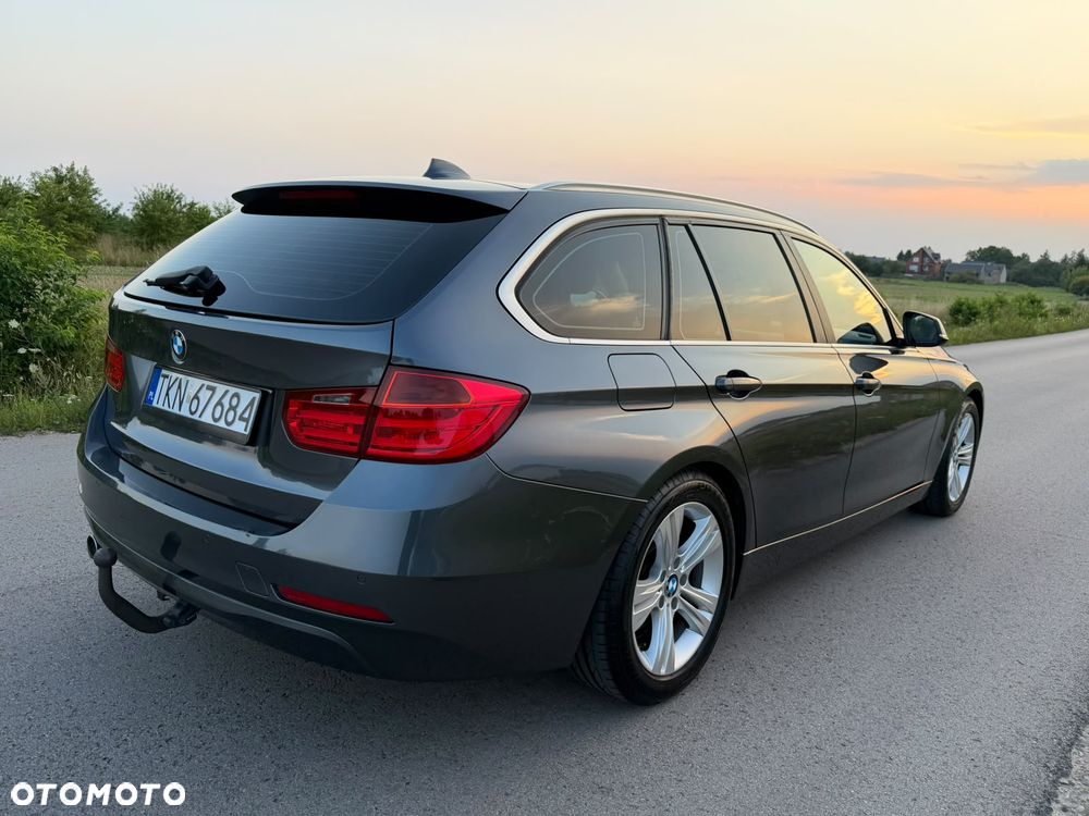 BMW Seria 3 320d Luxury Line - 14
