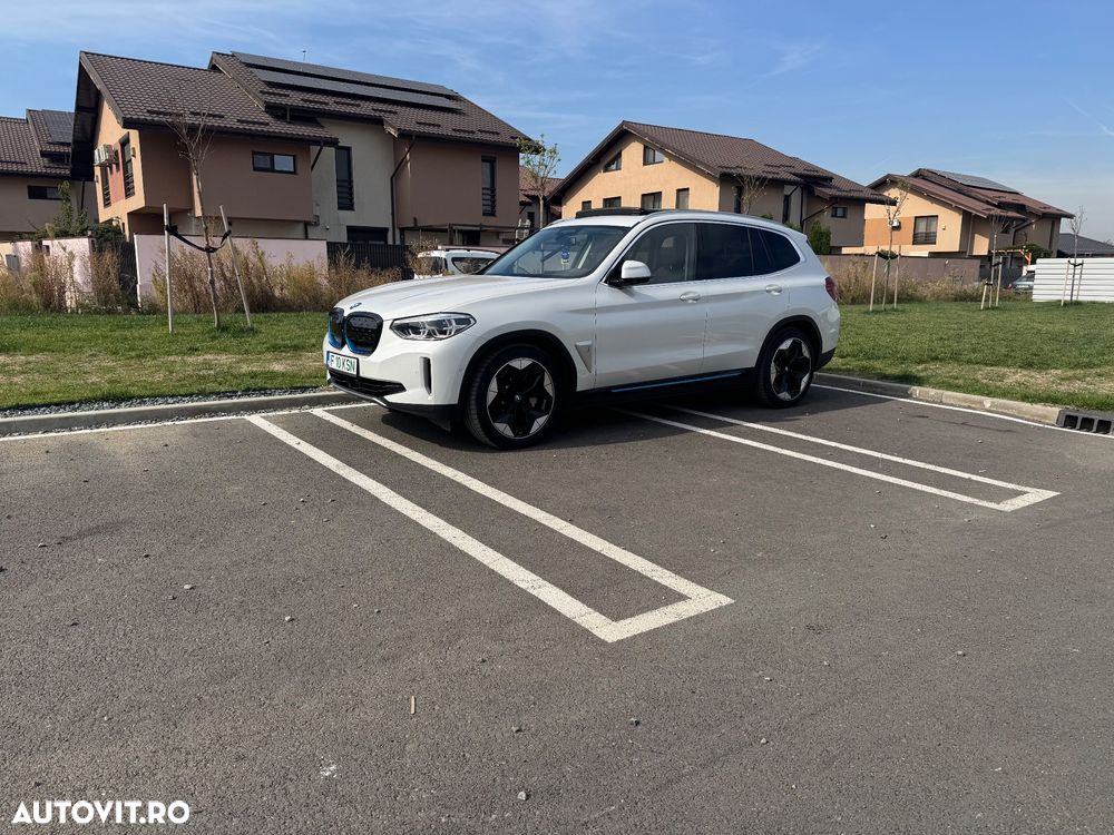BMW iX3 Standard - 14