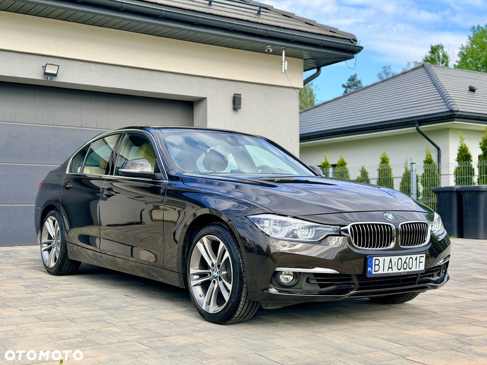 BMW Seria 3 330i Luxury Line - 15
