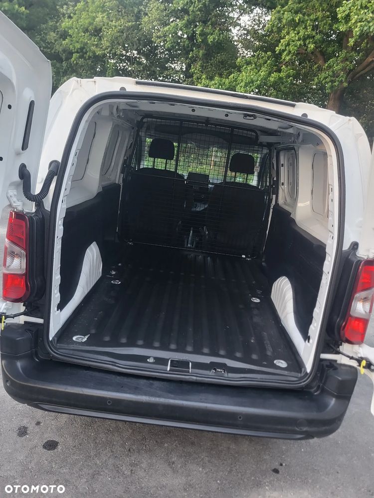 Opel COMBO - 8
