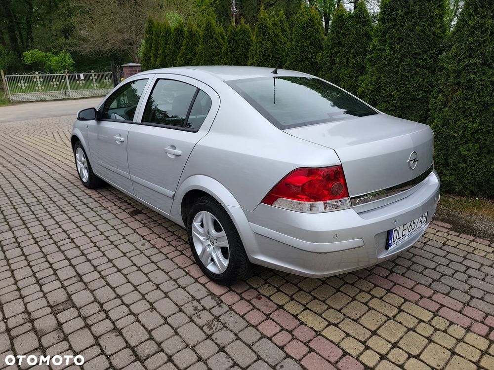 Opel Astra 1.6 Edition - 3
