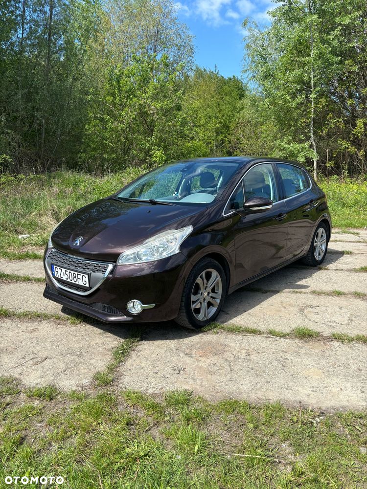 Peugeot 208 - 6