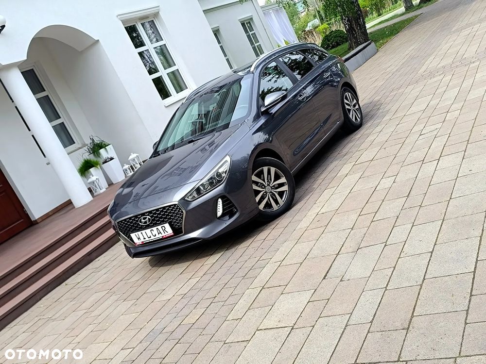 Hyundai i30 blue Kombi 1.6 CRDi Style - 41