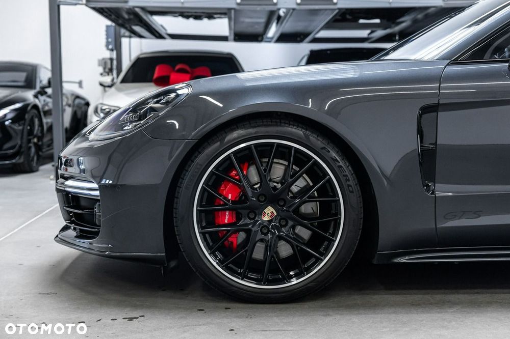 Porsche Panamera - 16