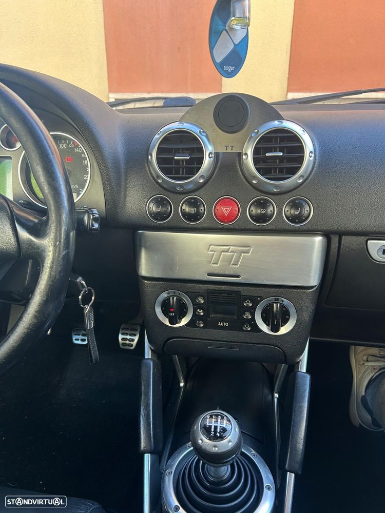 Audi TT Coupé 1.8 T - 23