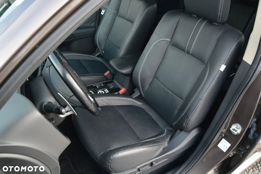 Mitsubishi Outlander 2.0 4WD Top - 28