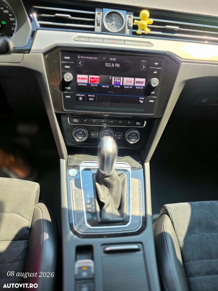 Volkswagen Passat 2.0 TDI DSG Highline - 11