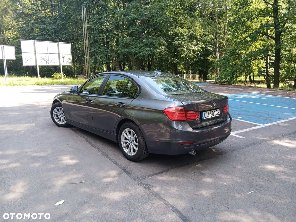 BMW Seria 3 318d - 2