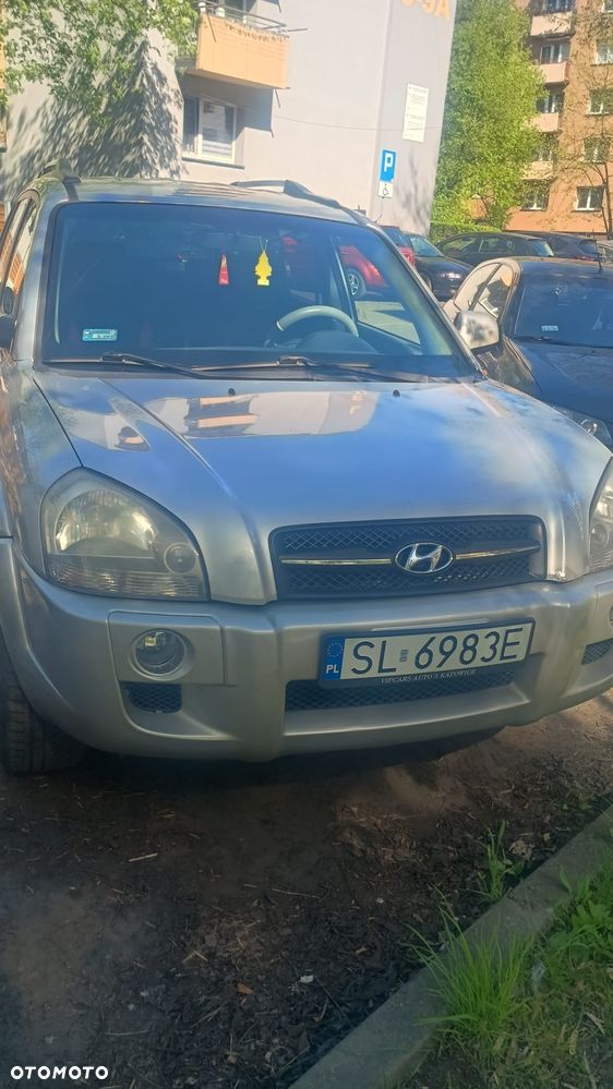 Hyundai Tucson 2.0 2WD Team 08 - 10