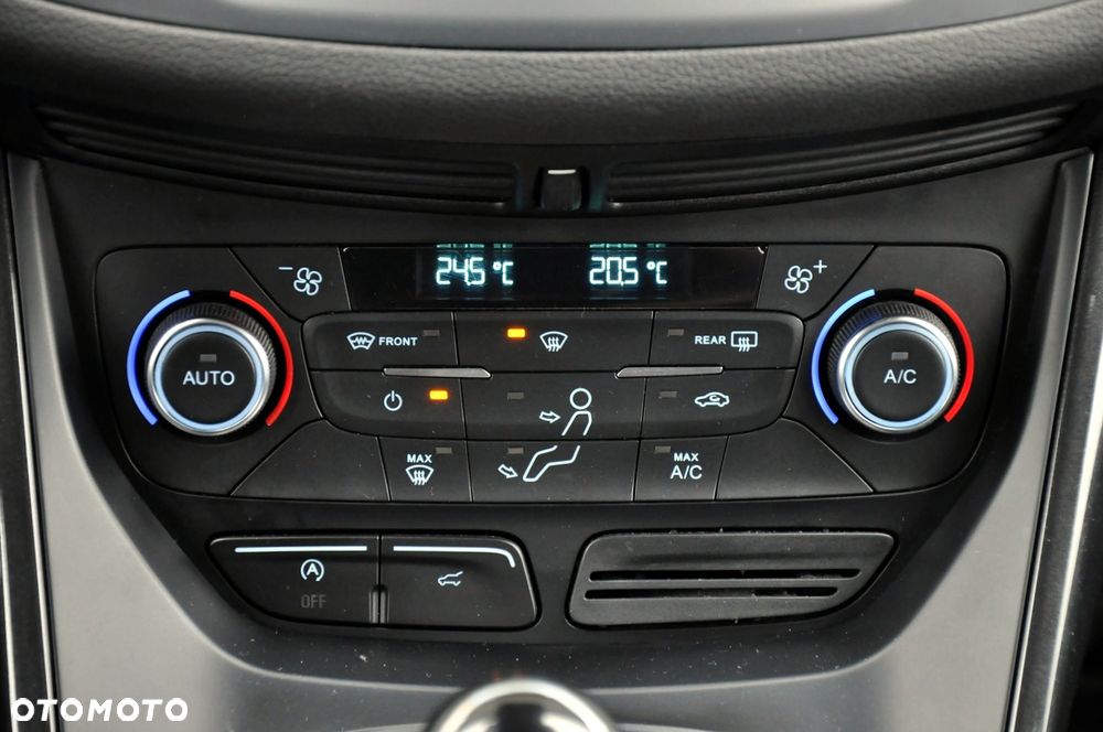 Ford Kuga 1.5 EcoBoost 2x4 Titanium - 23