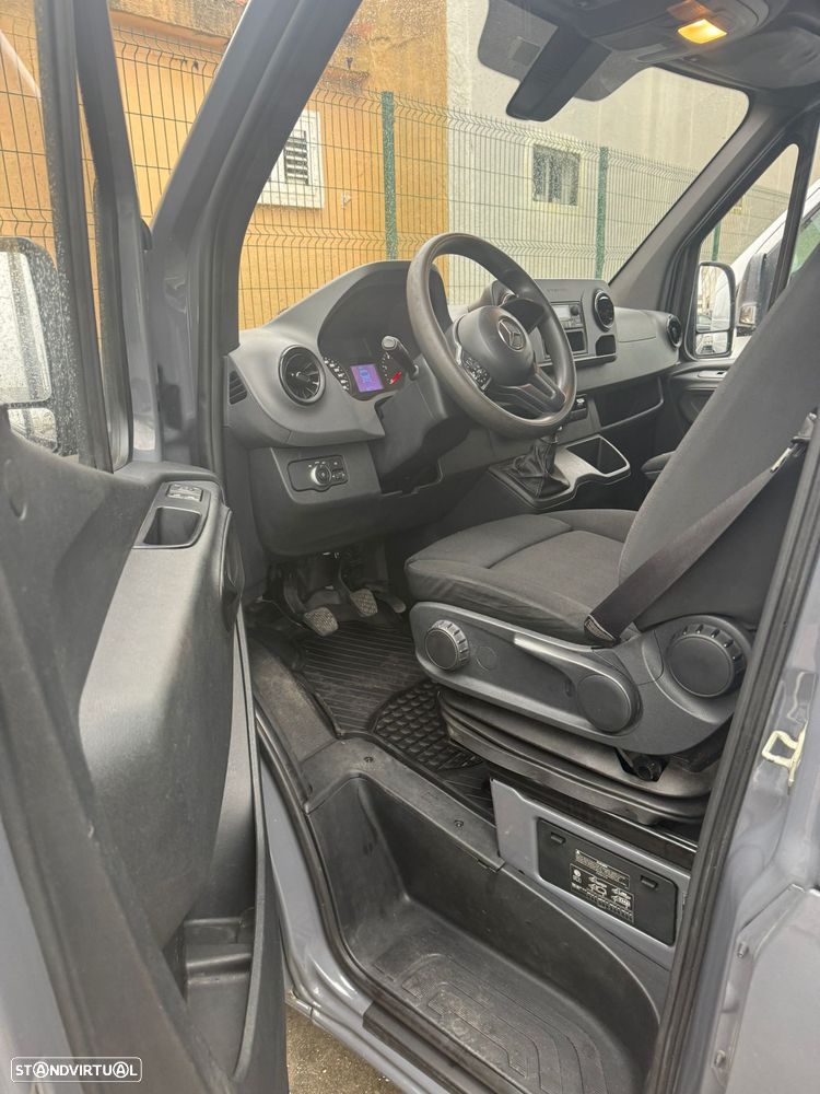 Mercedes-Benz Sprinter 319 CDI - 7