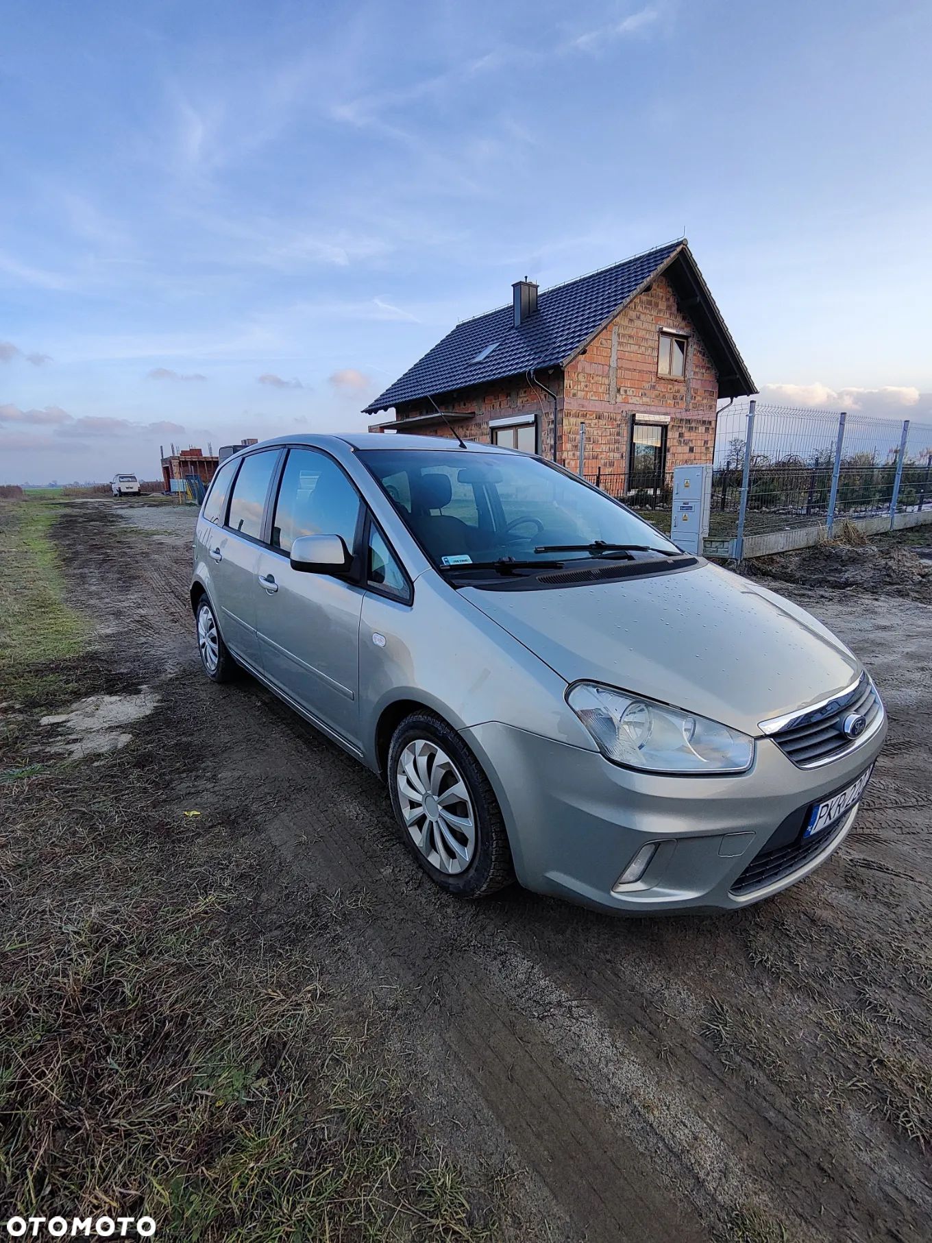Ford C-MAX - 1
